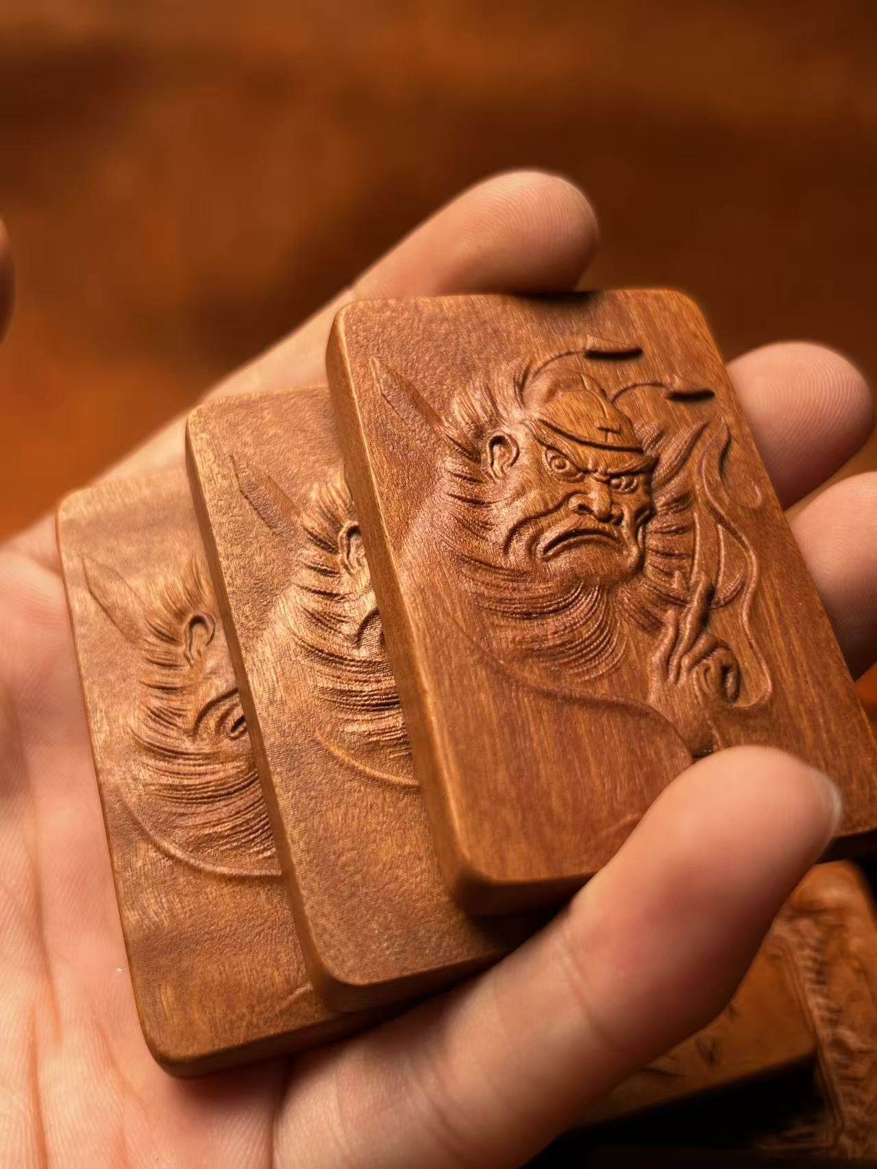 图片[6]-天师纳福辟斜招财枣木精雕随身平安无事牌-衔鳞集