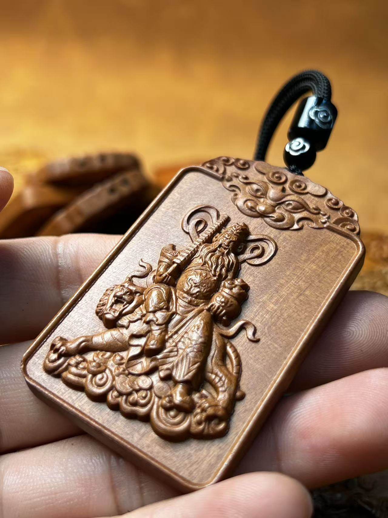 图片[2]-赵公明财神招财枣木精雕平安无事牌吊坠-衔鳞集