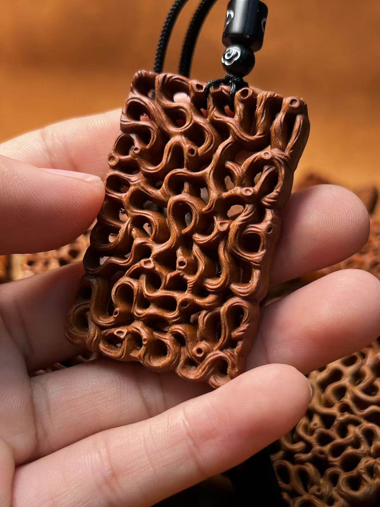 图片[4]-蟠螭纹纳福护身枣木精雕道系平安无事牌-衔鳞集