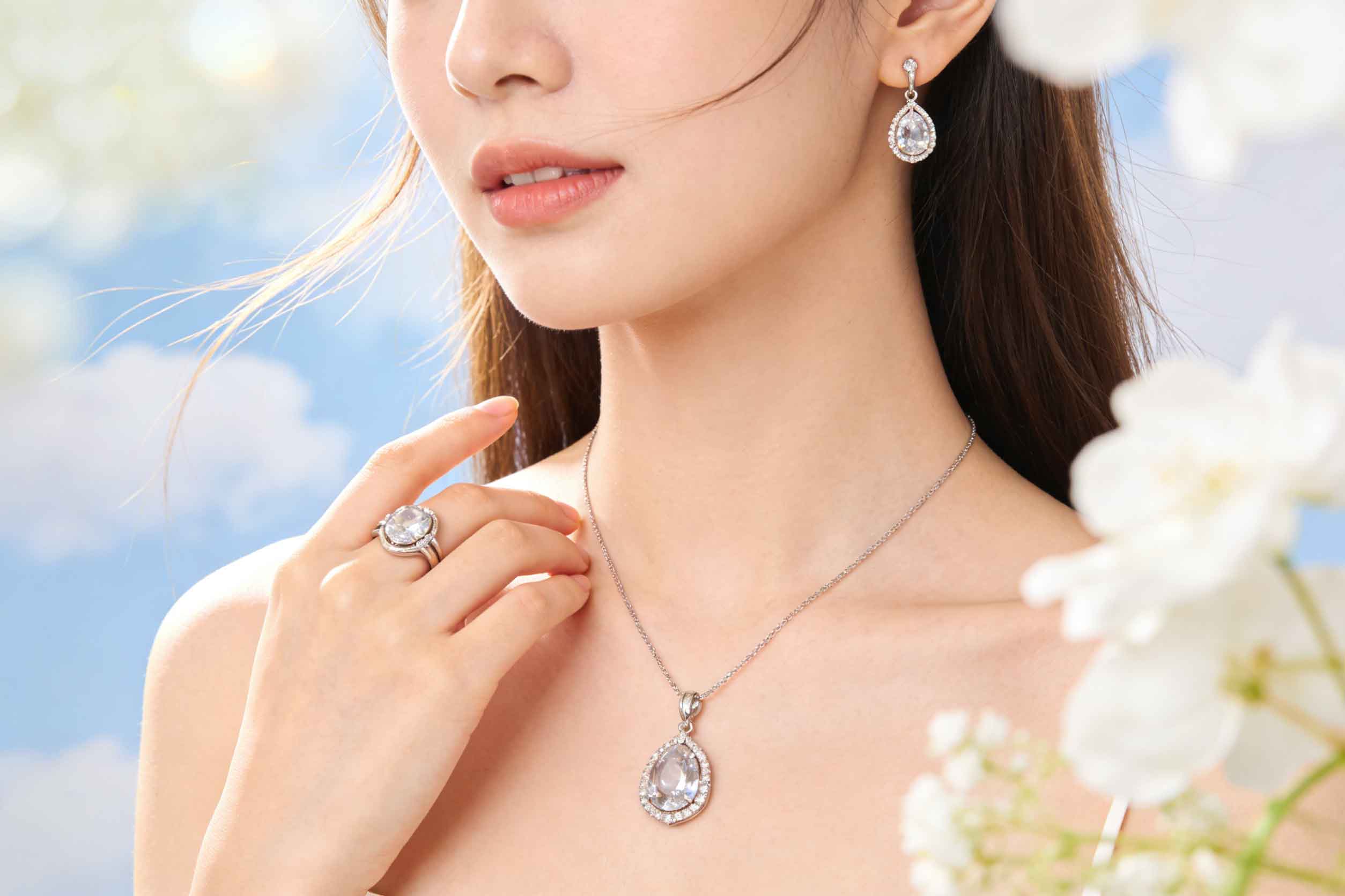 你的首饰，如何悄悄泄露了你的情绪？-衔鳞集