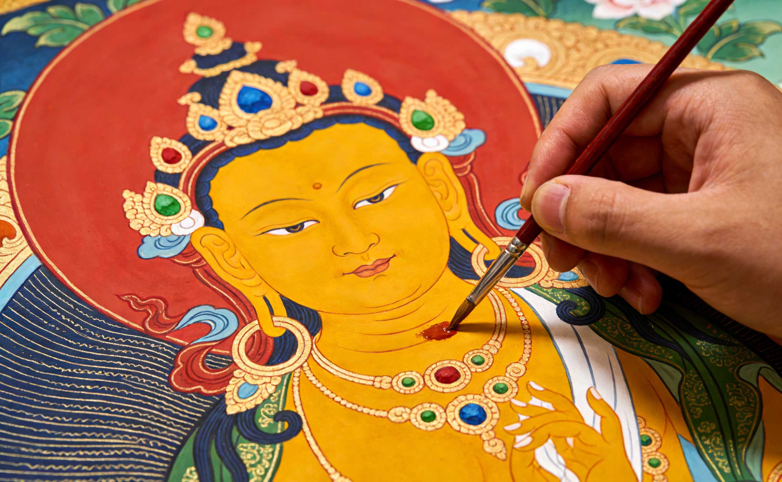 唐卡的色彩密码：矿石、金汁与五色的象征世界-衔鳞集