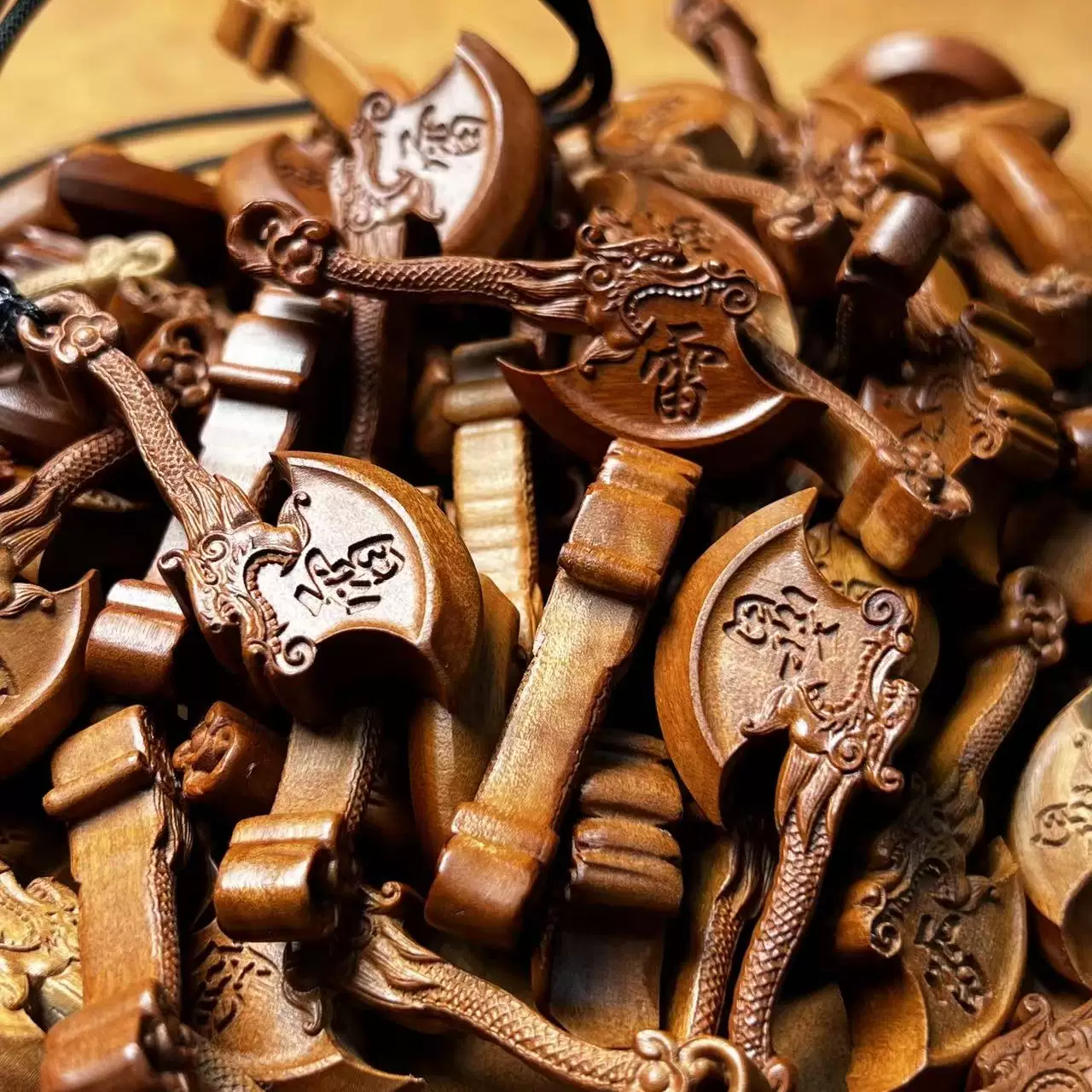 雷霆天威斧五雷枣木精雕道系护身吊坠-衔鳞集