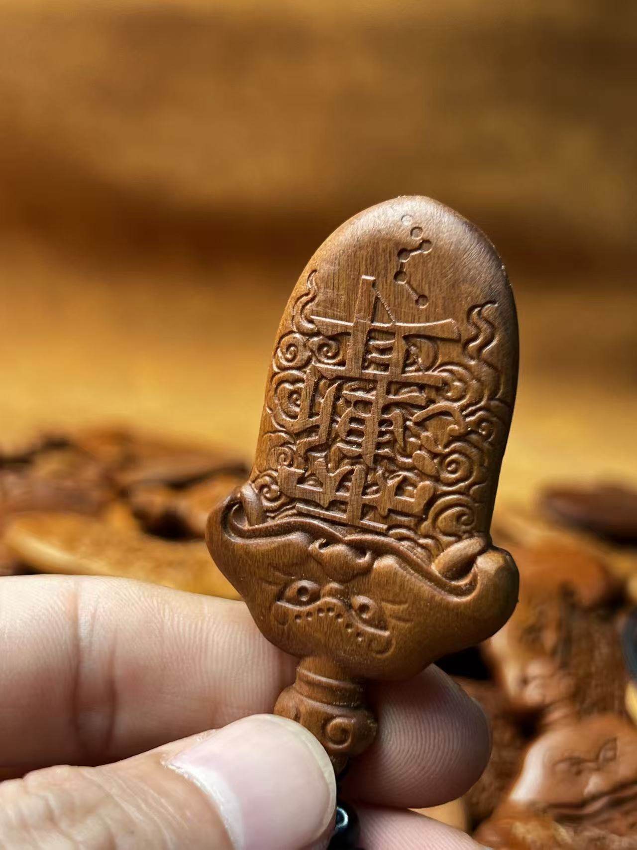 图片[6]-五雷枣木剑吊坠精雕道系随身护法无事牌-衔鳞集