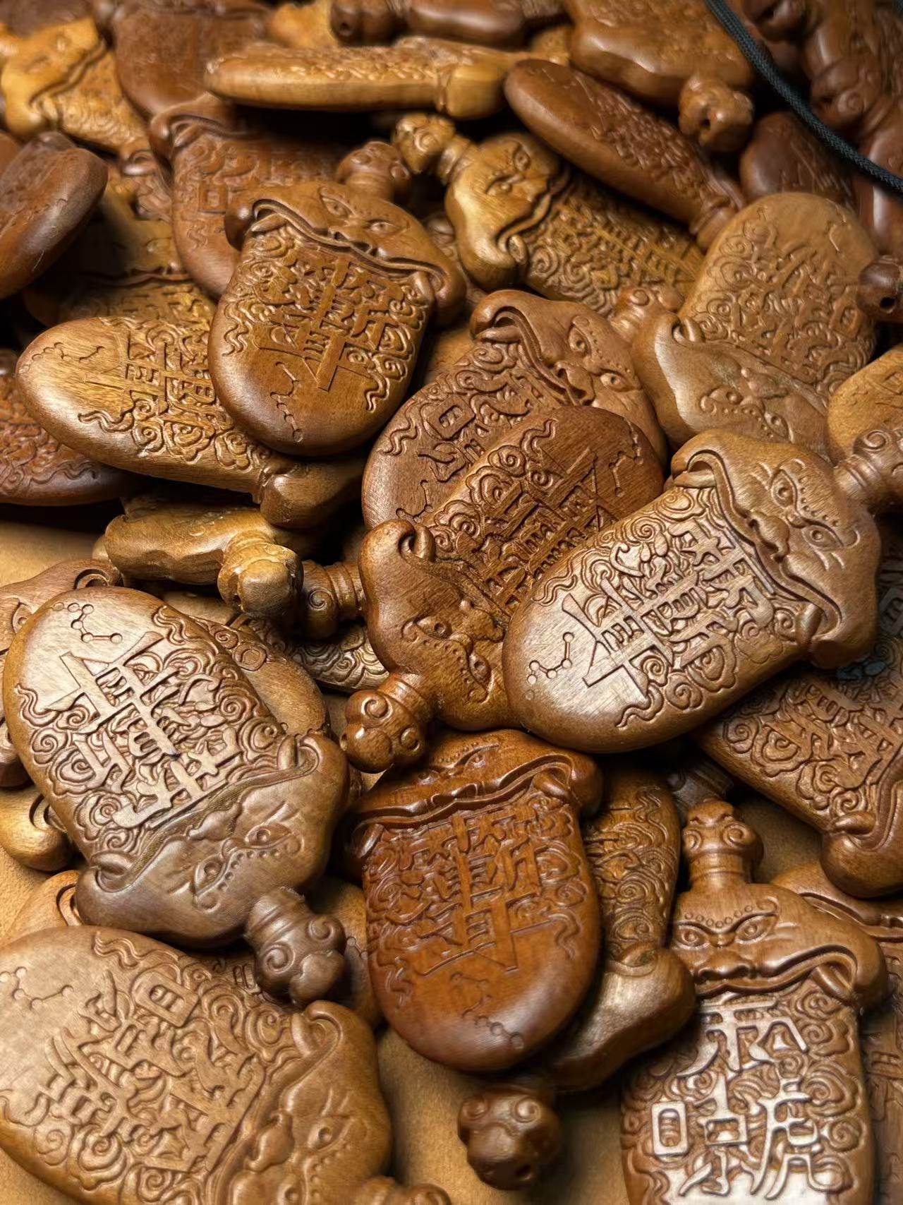 图片[8]-五雷枣木剑吊坠精雕道系随身护法无事牌-衔鳞集