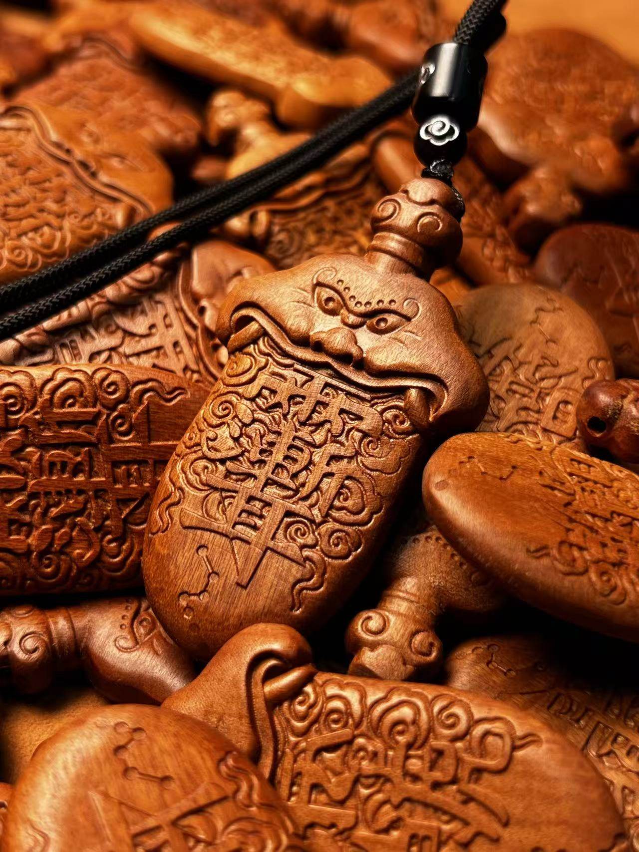 图片[9]-五雷枣木剑吊坠精雕道系随身护法无事牌-衔鳞集