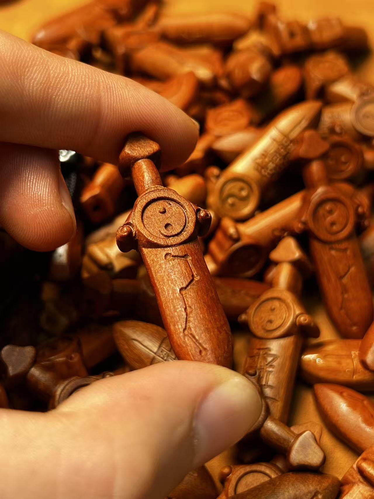 图片[4]-七星紫微讳剑护身枣木精雕道系能量吊坠-衔鳞集