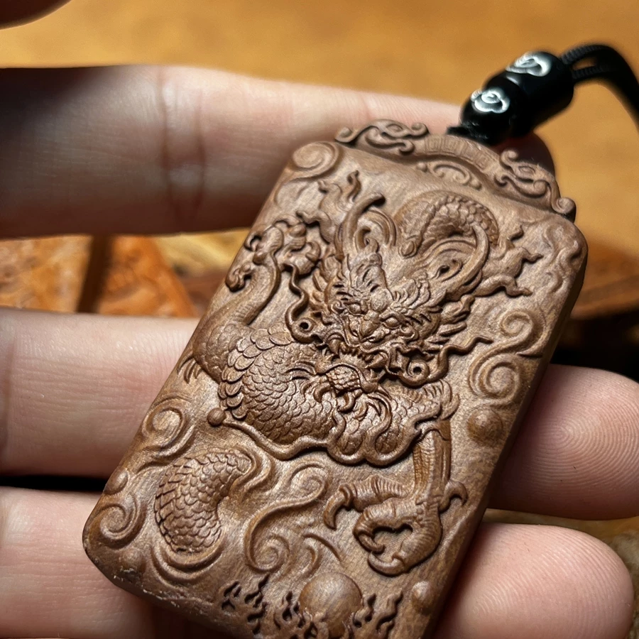 神龙护体招财枣木精雕道系平安吊坠-衔鳞集