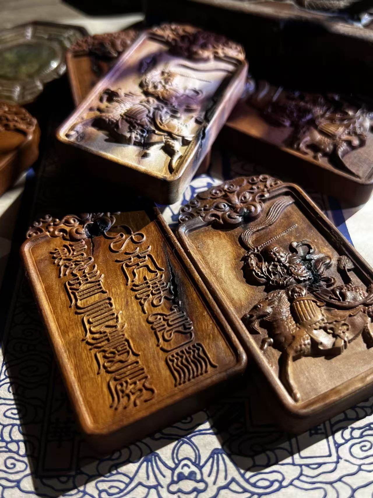 图片[8]-雷声普化天尊枣木精雕道系平安无事牌-衔鳞集