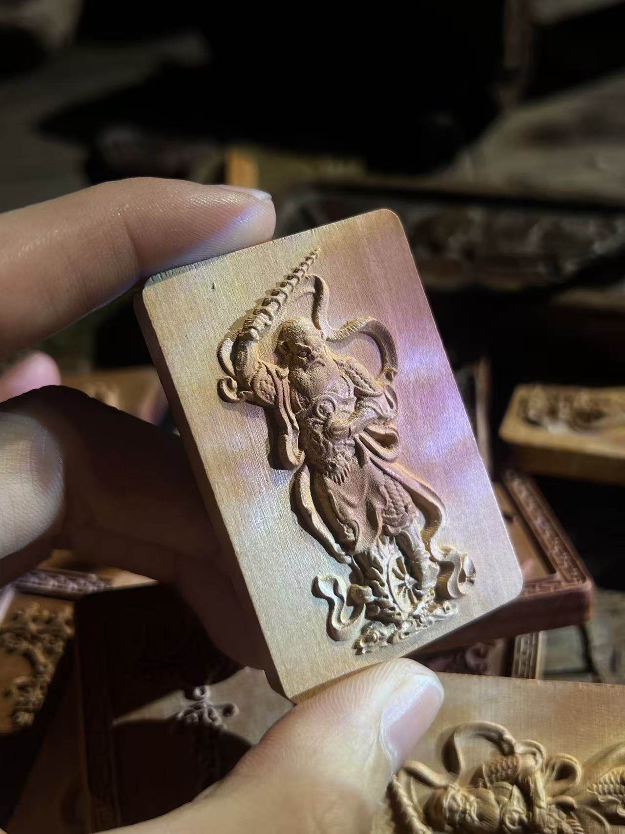 图片[1]-王灵官镇煞枣木新料精雕道系平安无事牌-衔鳞集