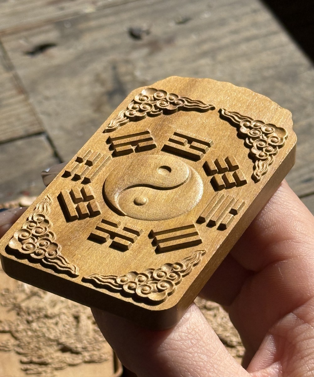 图片[2]-九天玄女八卦赐福枣木精雕道系平安无事牌-衔鳞集