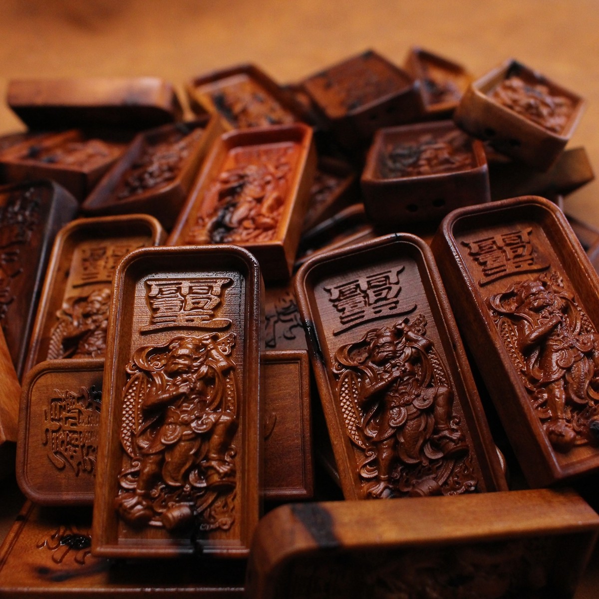 图片[7]-邓元帅天皇号令枣木精雕道系平安无事牌-衔鳞集