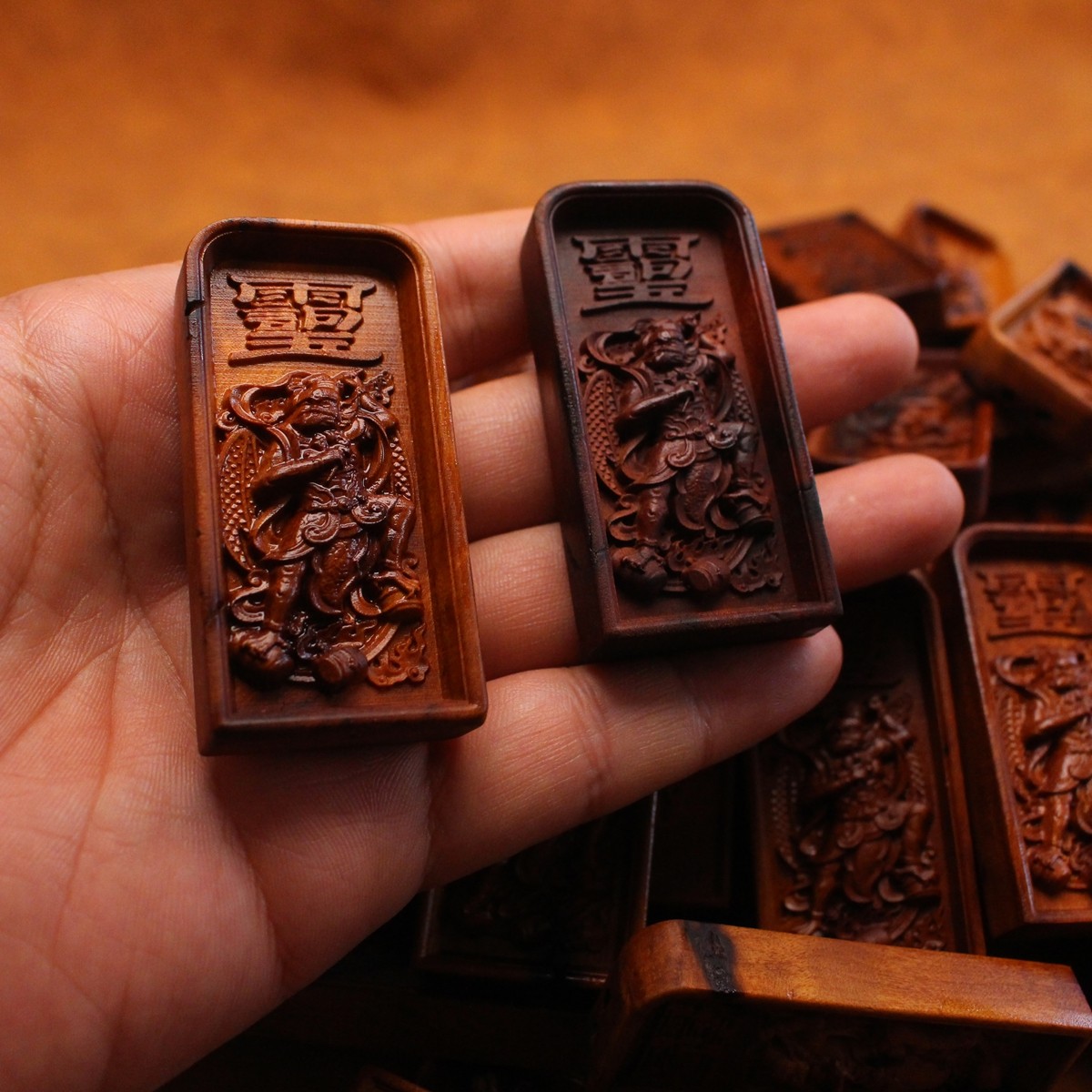 图片[4]-邓元帅天皇号令枣木精雕道系平安无事牌-衔鳞集