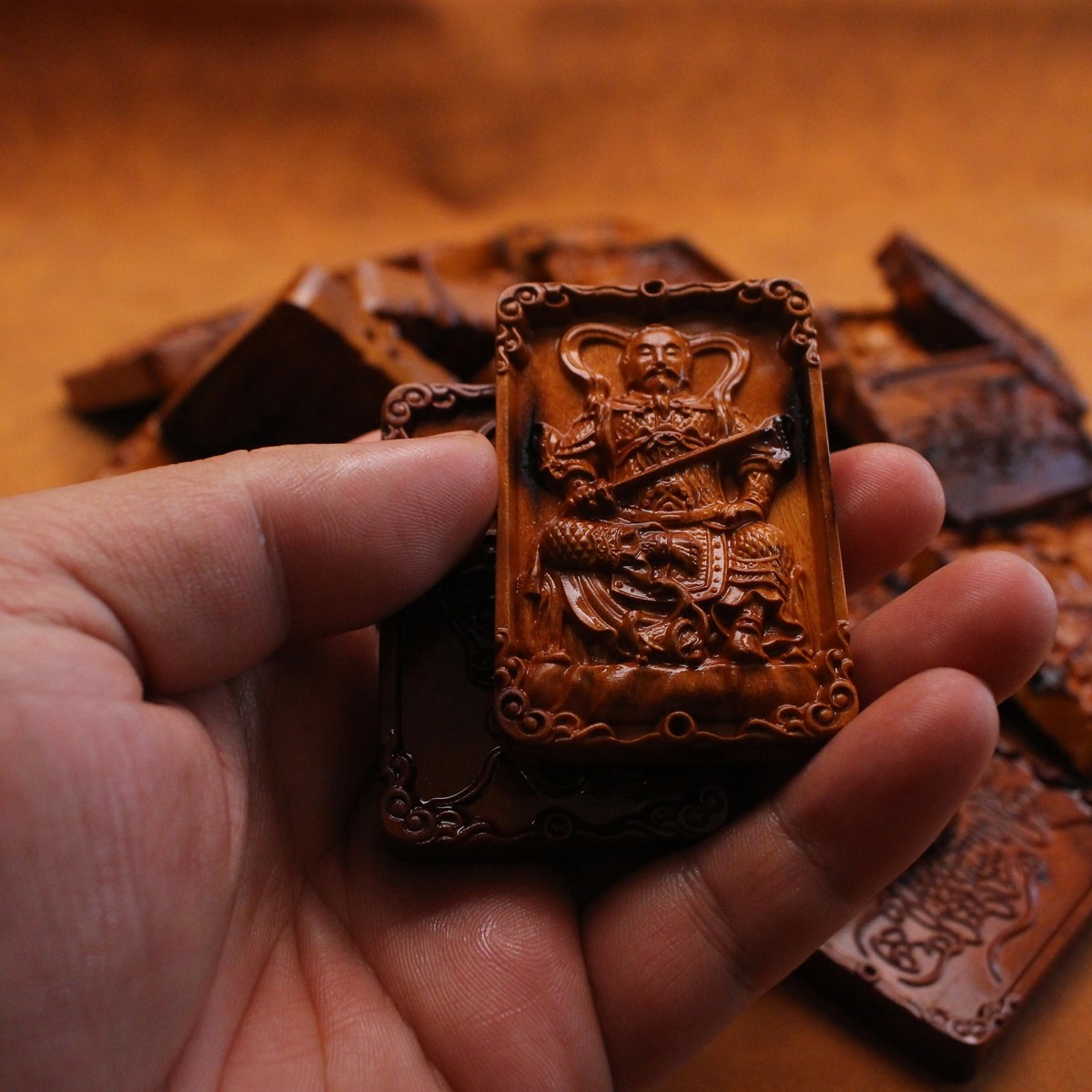 图片[1]-真武大帝护身枣木精雕道系平安无事牌-衔鳞集