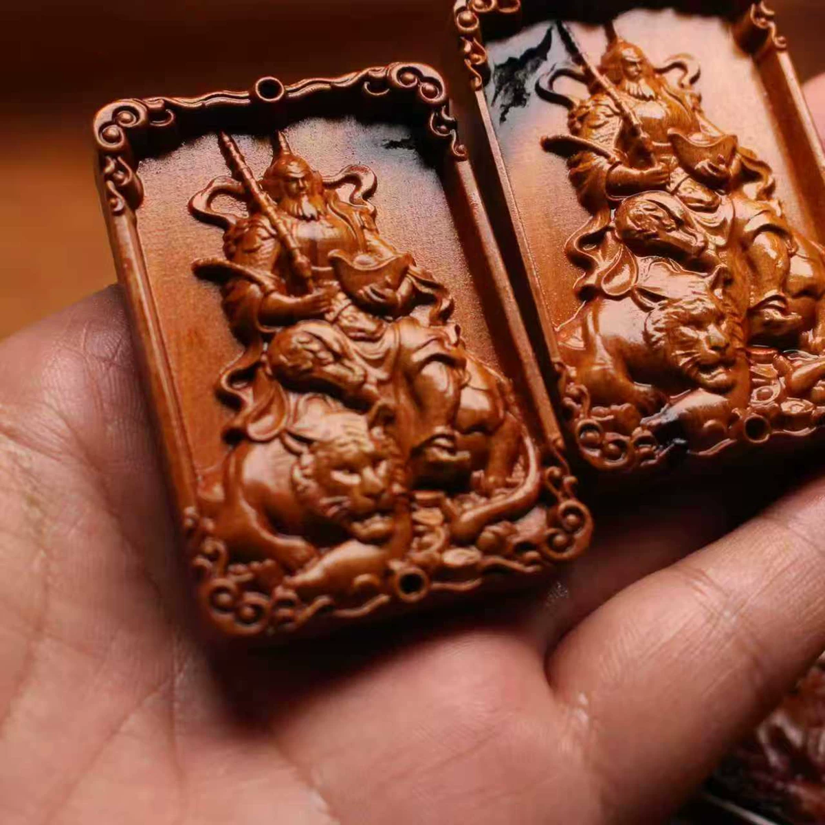 赵公明雷击枣木精雕道系招财平安无事牌-衔鳞集