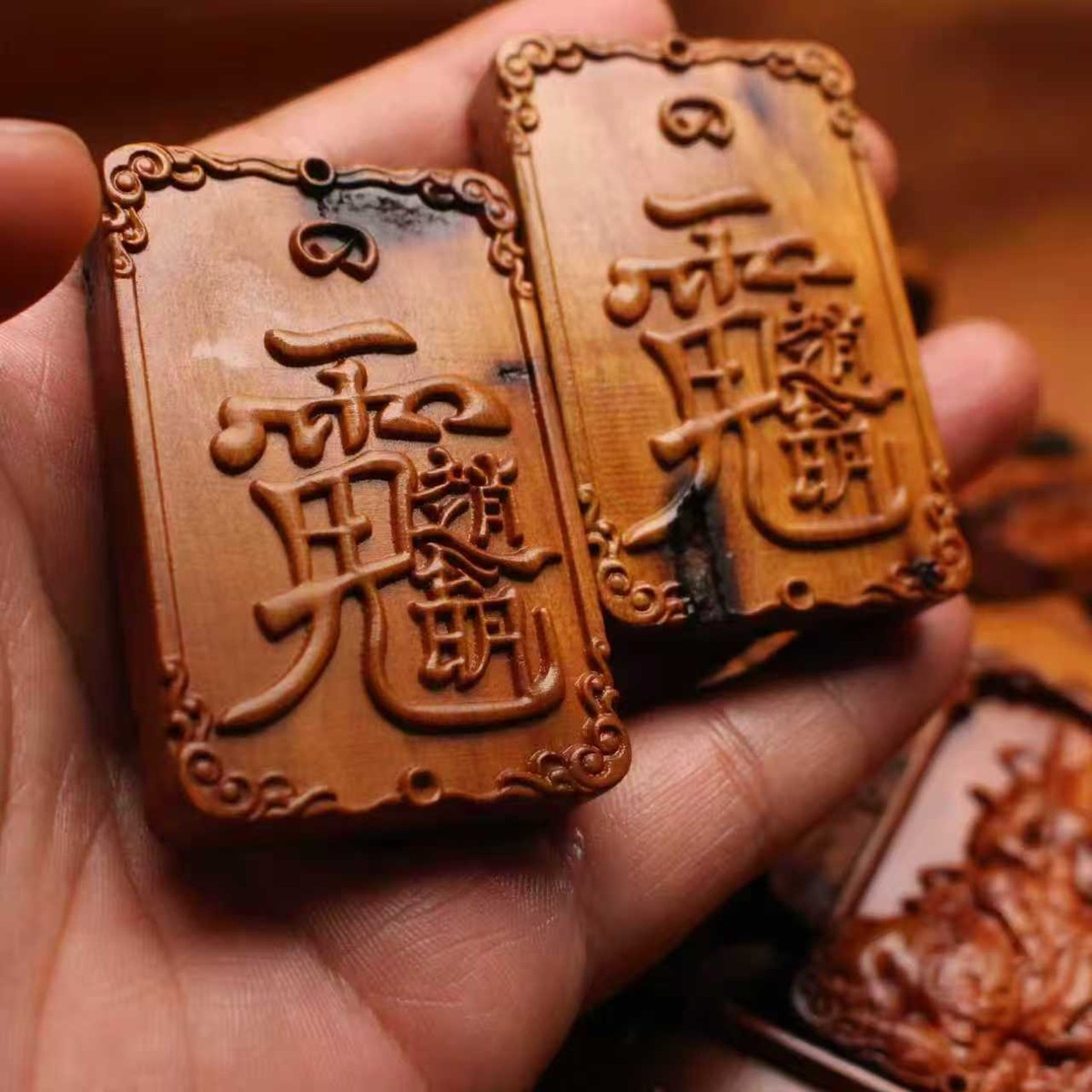 图片[2]-赵公明雷击枣木精雕道系招财平安无事牌-衔鳞集